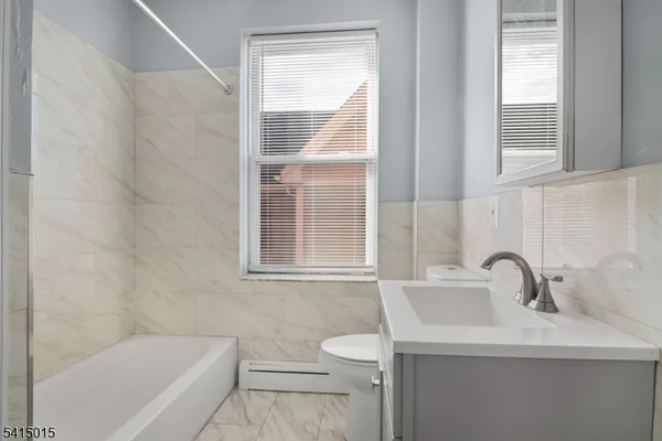 $2,700 | 150 East Main Street, Unit 2, Rockaway, NJ 07866