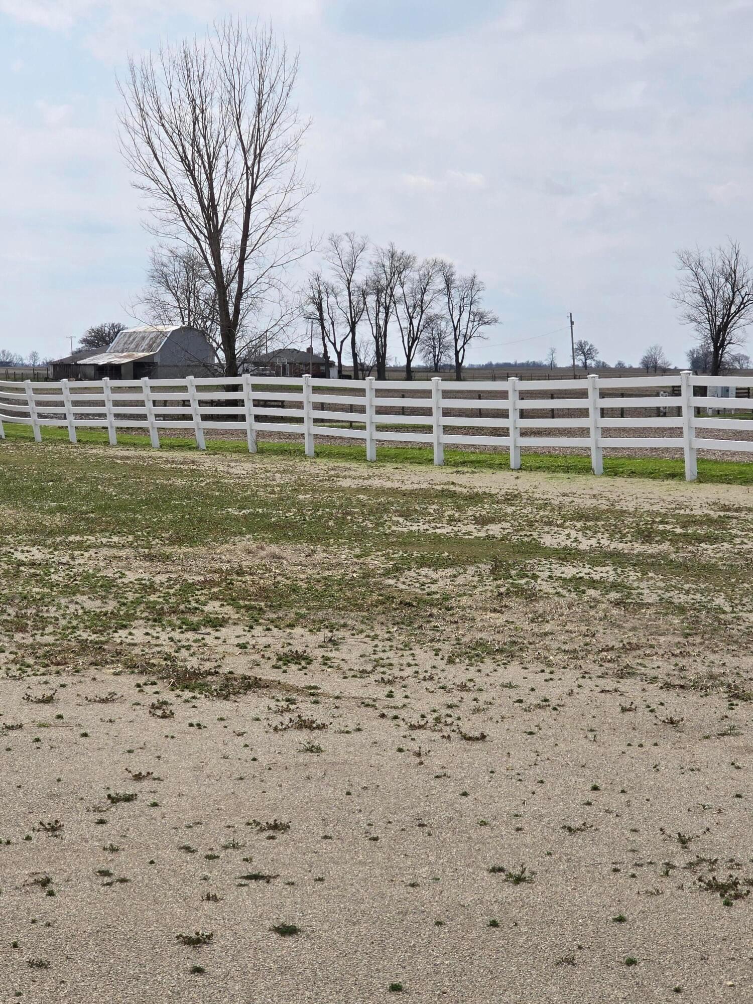 0 Neil East Road East London, OH 43140 - Photo 6 of 16 Previous horse encloser