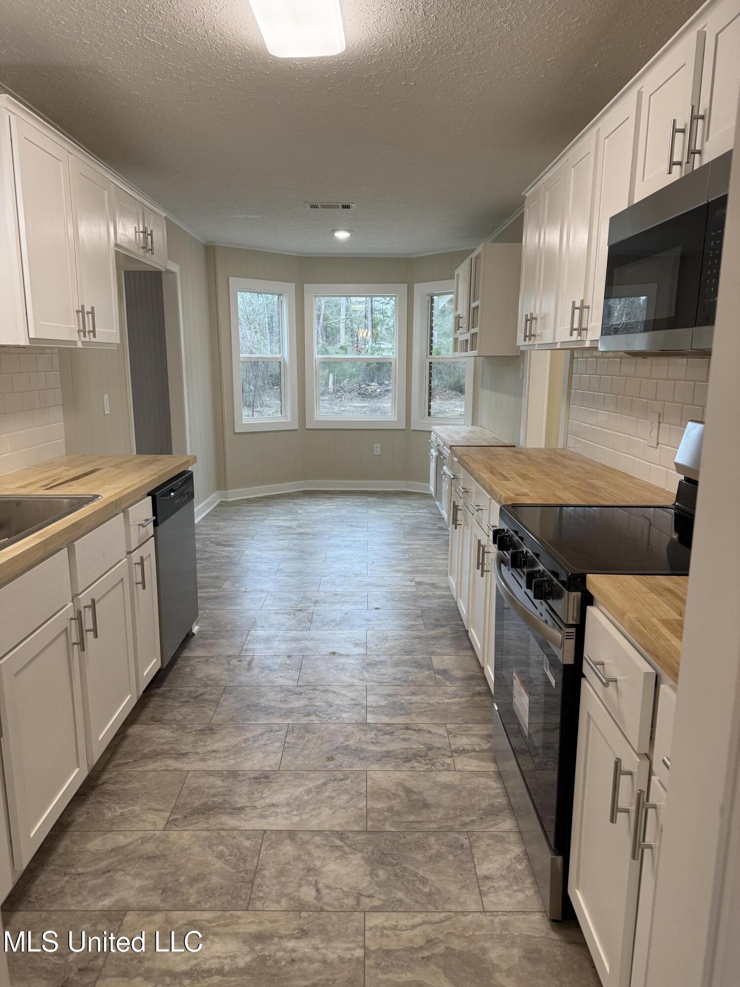 320 Eagle Cove Pearl, MS 39208 - Photo 12 of 47 Kitchen