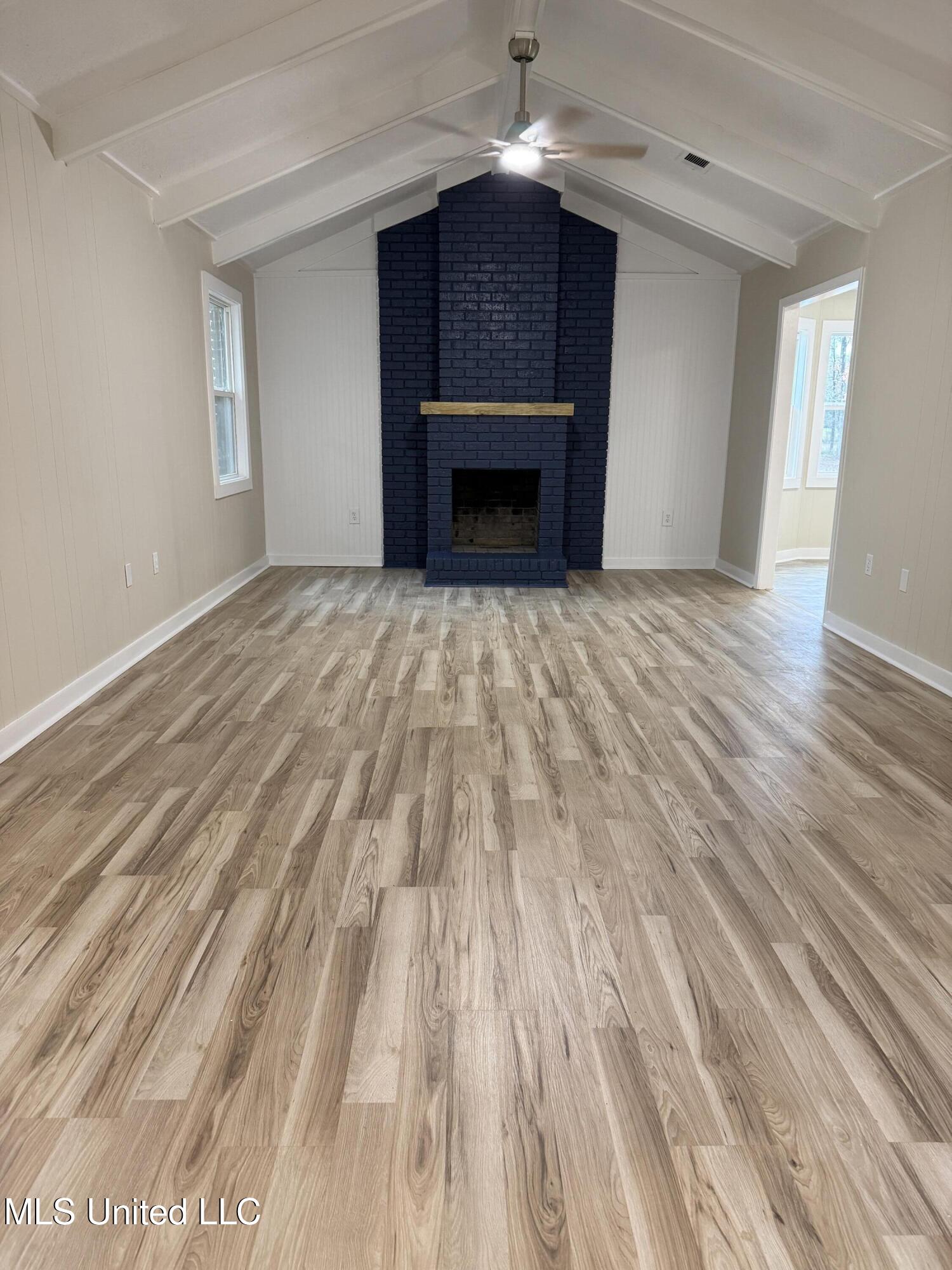320 Eagle Cove Pearl, MS 39208 - Photo 4 of 47 Living Room