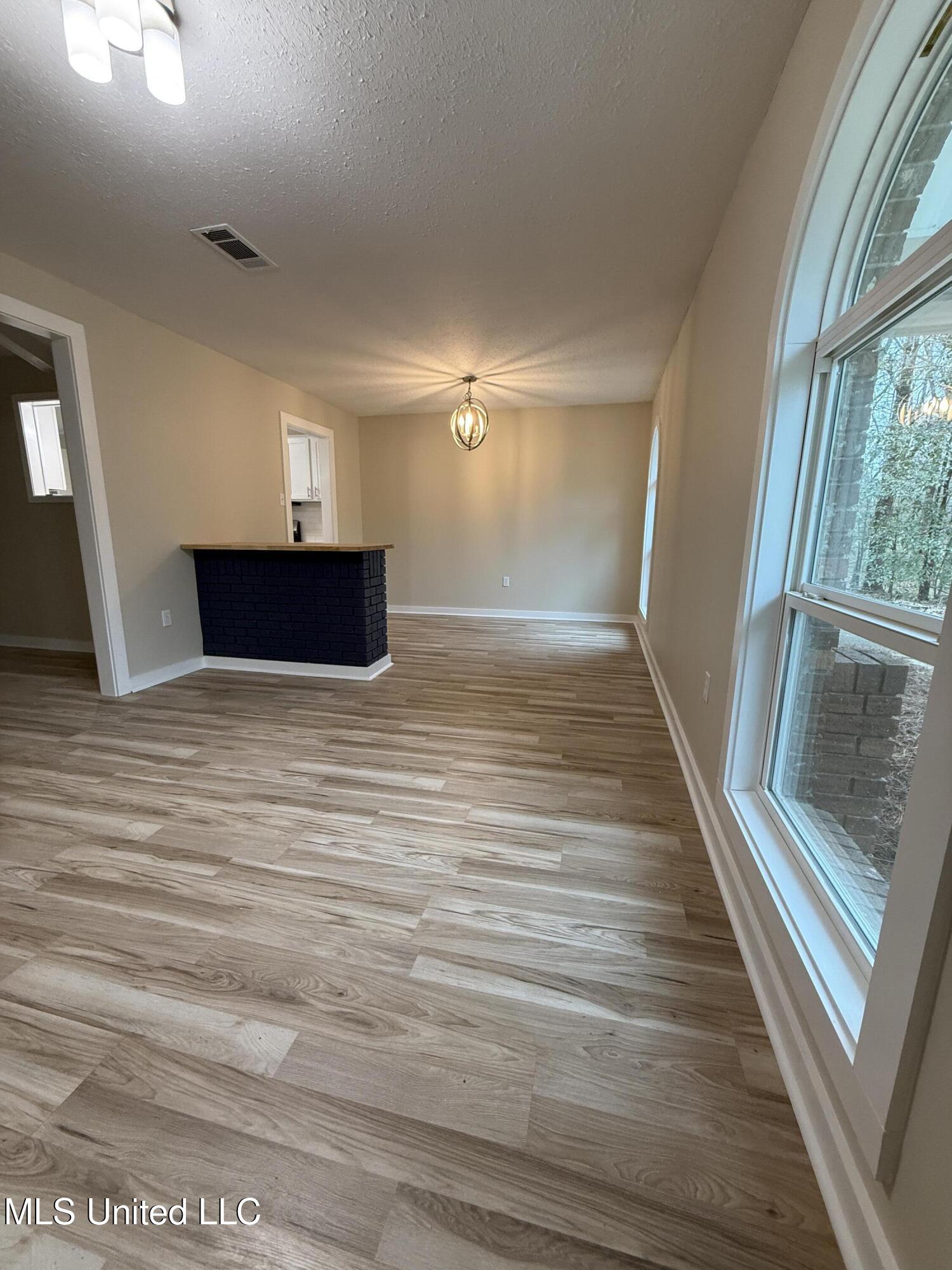 320 Eagle Cove Pearl, MS 39208 - Photo 7 of 47 Front Door to Dining Area