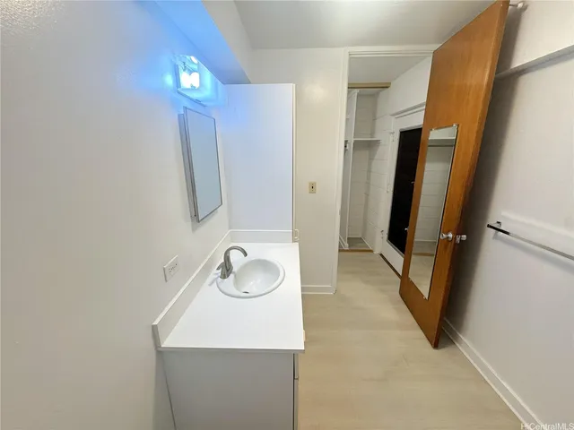 $1,500 | 1550 Wilder Avenue, Unit B204, Honolulu, HI 96822