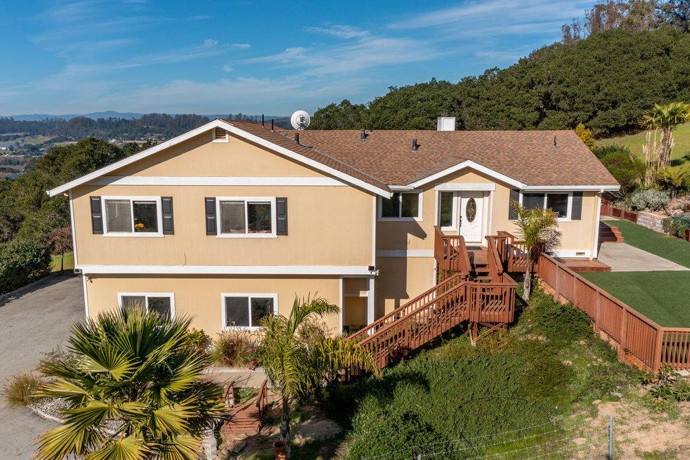 129 Live Oak Road Watsonville, CA 95076 - Photo 5 of 74 Gallery Image 5
