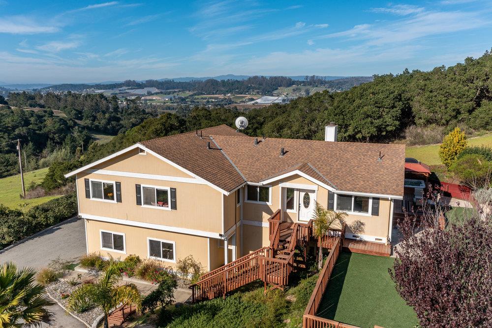 129 Live Oak Road Watsonville, CA 95076 - Photo 6 of 74 Gallery Image 6