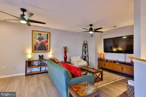 $515,000 | 14445 Glencrest Circle, Unit 74, Centreville, VA 20120