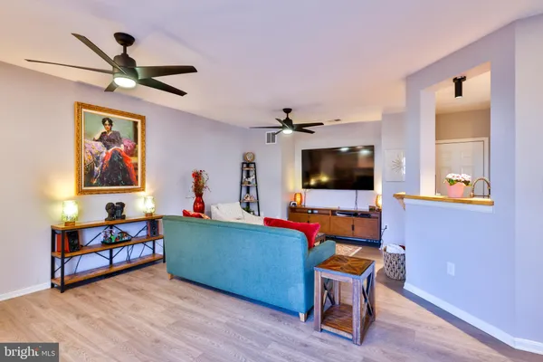 $515,000 | 14445 Glencrest Circle, Unit 74, Centreville, VA 20120