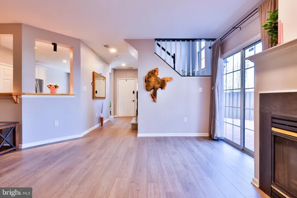 $515,000 | 14445 Glencrest Circle, Unit 74, Centreville, VA 20120