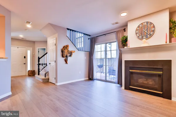 $515,000 | 14445 Glencrest Circle, Unit 74, Centreville, VA 20120