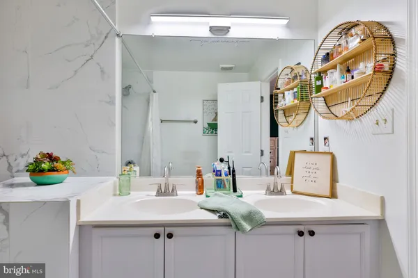 $515,000 | 14445 Glencrest Circle, Unit 74, Centreville, VA 20120