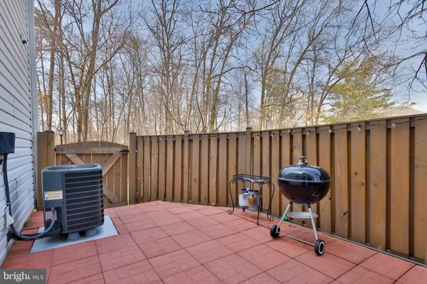 $515,000 | 14445 Glencrest Circle, Unit 74, Centreville, VA 20120