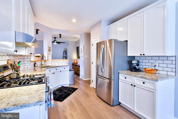 $515,000 | 14445 Glencrest Circle, Unit 74, Centreville, VA 20120