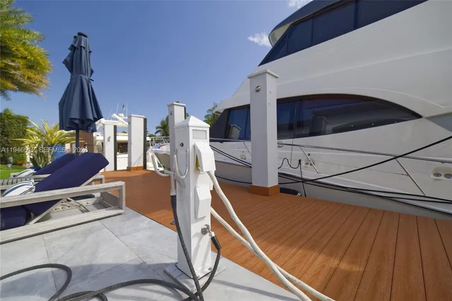 $5,575,000 | 3368 Northeast 169th Street, North Miami Beach, FL 33160