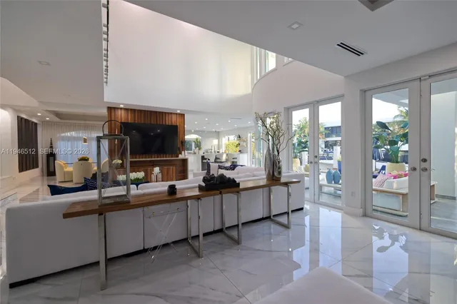 $5,575,000 | 3368 Northeast 169th Street, North Miami Beach, FL 33160