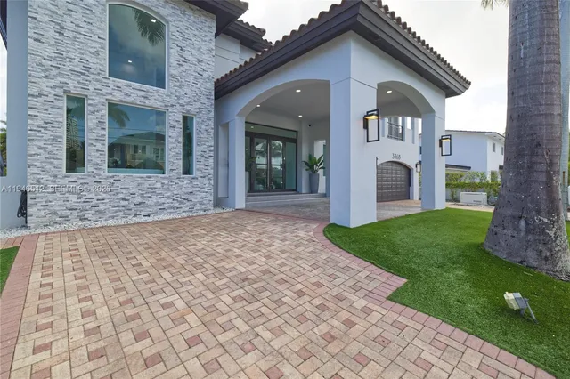 $5,575,000 | 3368 Northeast 169th Street, North Miami Beach, FL 33160