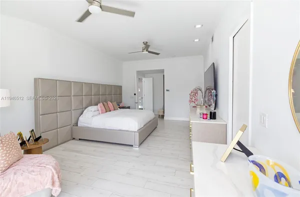 $5,575,000 | 3368 Northeast 169th Street, North Miami Beach, FL 33160