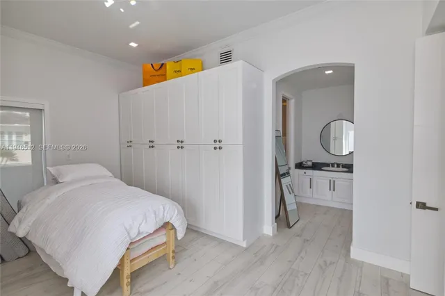 $5,575,000 | 3368 Northeast 169th Street, North Miami Beach, FL 33160