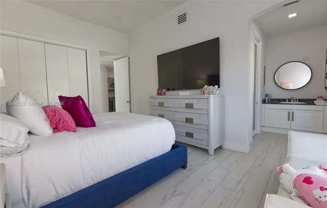 $5,575,000 | 3368 Northeast 169th Street, North Miami Beach, FL 33160