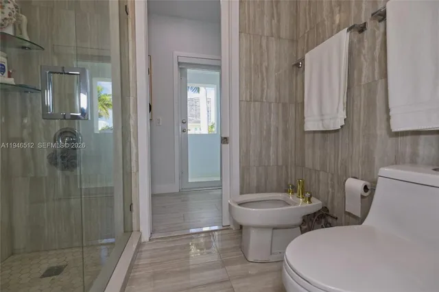 $5,575,000 | 3368 Northeast 169th Street, North Miami Beach, FL 33160