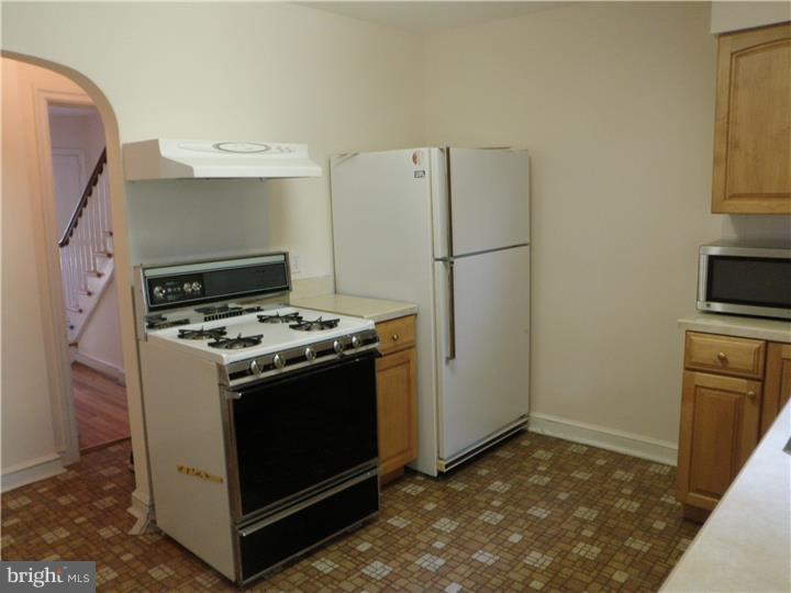 1822 Prospect Ridge Boulevard Haddon Heights, NJ 08035 - Photo 7 of 15 Kitchen