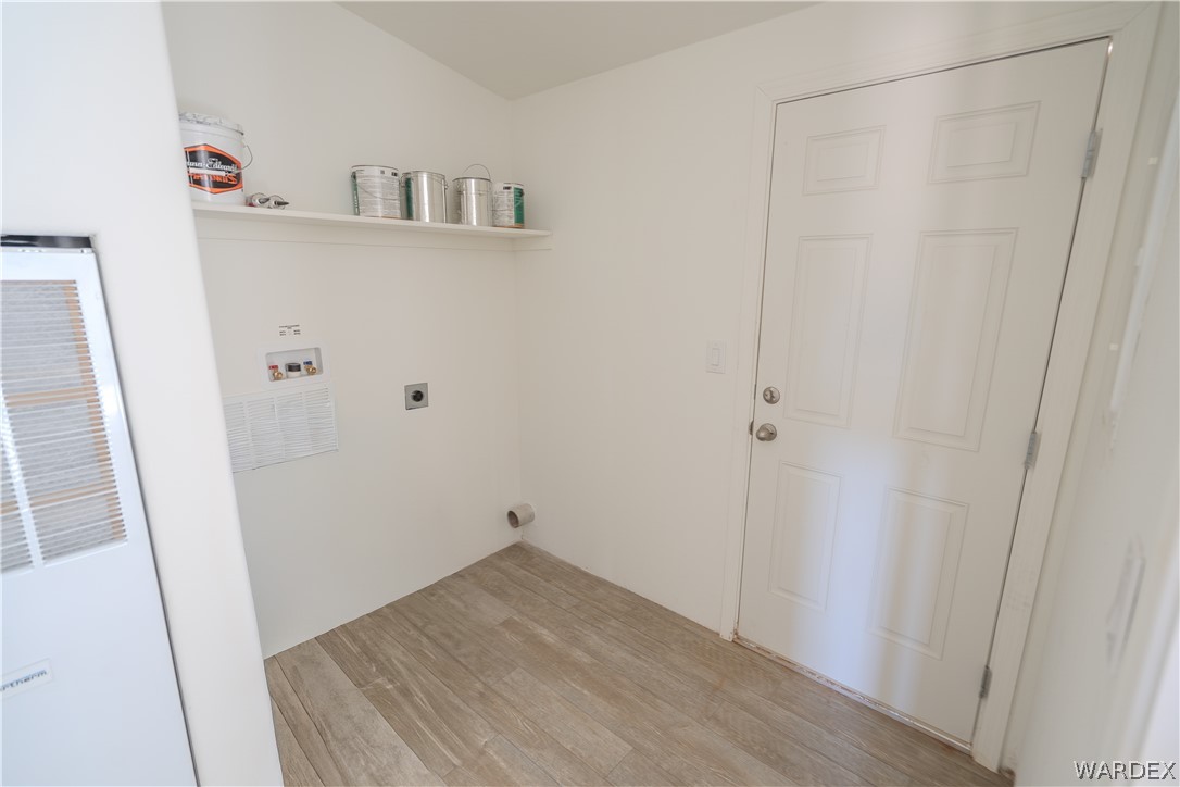 5746 Eden Road Golden Valley, AZ 86413 - Photo 21 of 27 a view of utility room