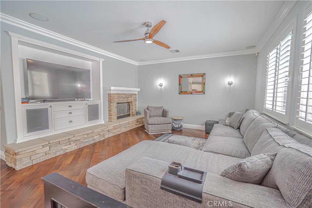 25531 Durant Place Stevenson Ranch, CA 91381 - Photo 13 of 63