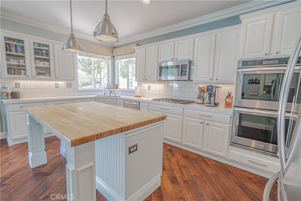 25531 Durant Place Stevenson Ranch, CA 91381 - Photo 17 of 63