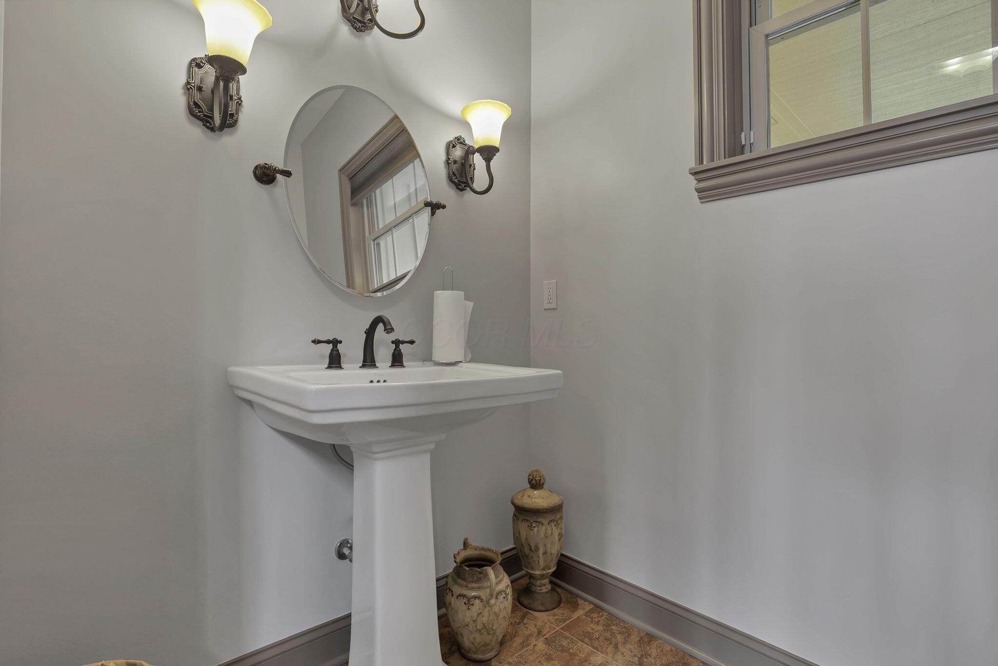 568 Cedar Hill Road Northwest Amanda, OH 43102 - Photo 31 of 102 Powder Room