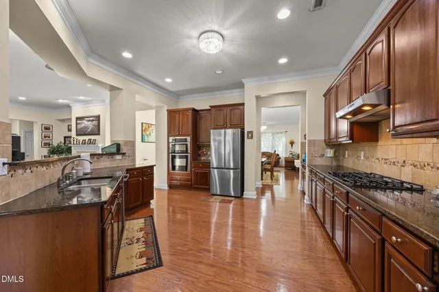 $869,900 | 712 Pierside Drive, Cary, NC 27519