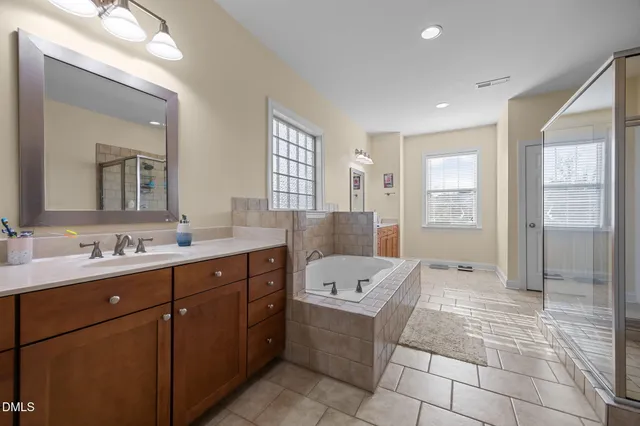 $869,900 | 712 Pierside Drive, Cary, NC 27519