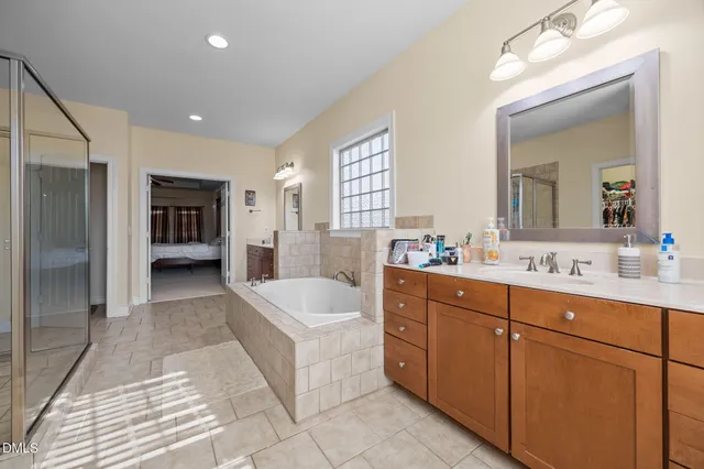 $869,900 | 712 Pierside Drive, Cary, NC 27519