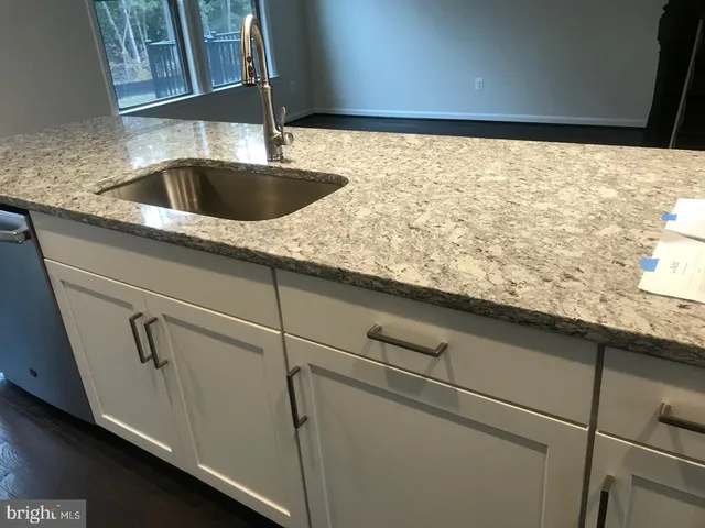 $3,500 | 42416 Dogwood Glen Square, Sterling, VA 20166