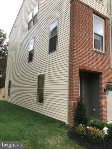 $3,500 | 42416 Dogwood Glen Square, Sterling, VA 20166