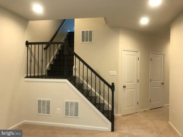 $3,500 | 42416 Dogwood Glen Square, Sterling, VA 20166