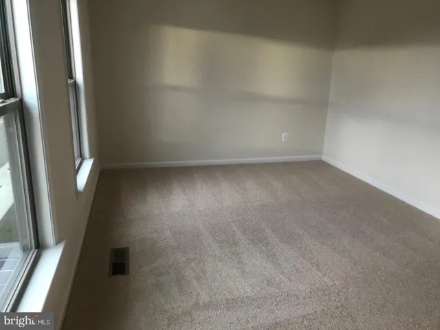 $3,500 | 42416 Dogwood Glen Square, Sterling, VA 20166