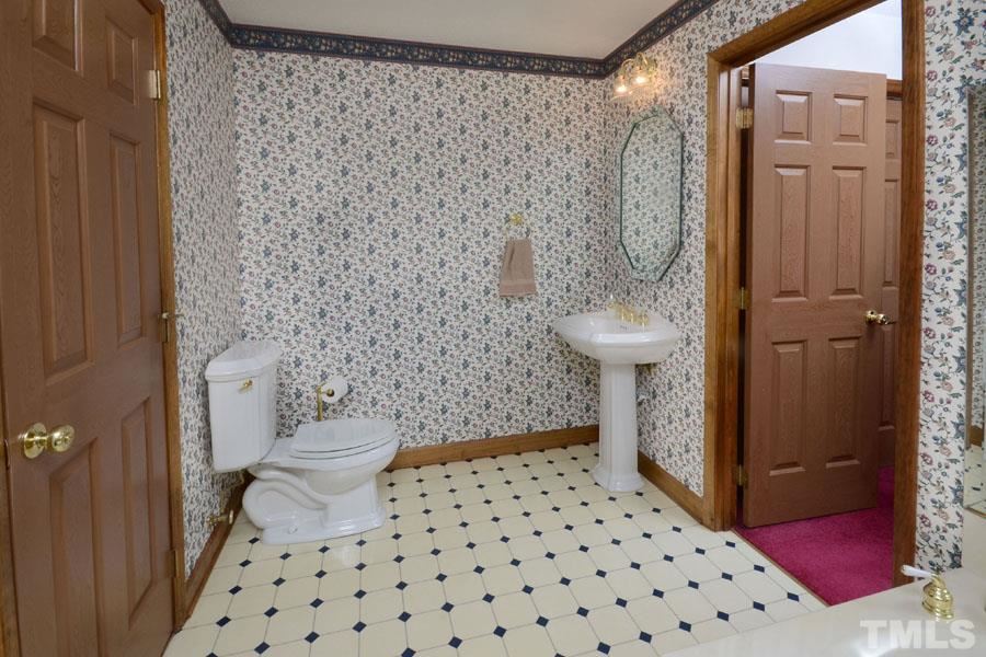2544 Burton Road Durham, NC 27704 - Photo 12 of 18 Gallery Image 12