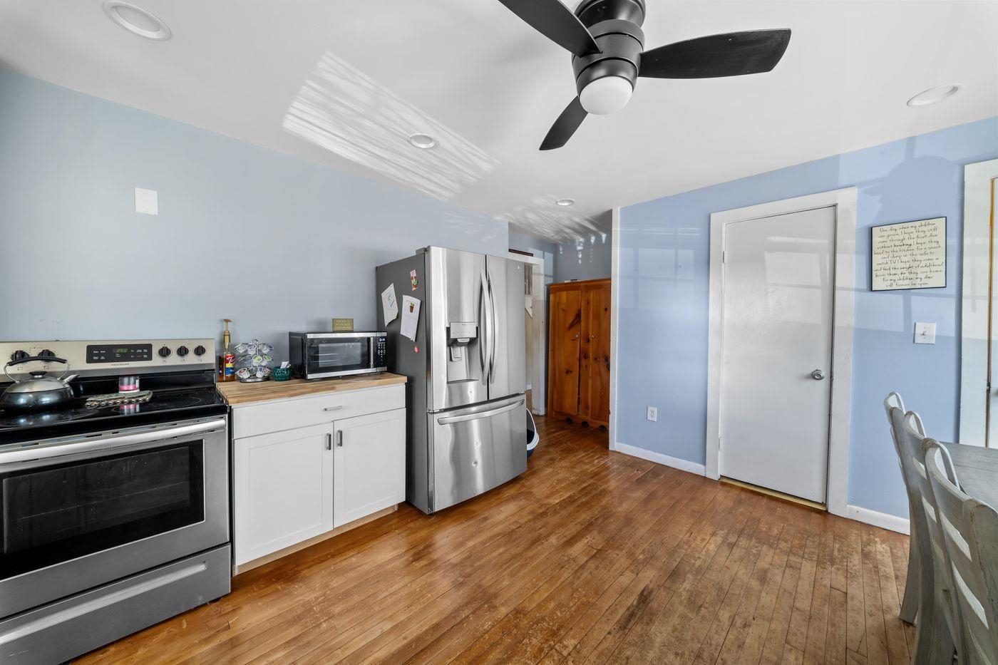 862 Portland Street Rochester, NH 03868 - Photo 3 of 7