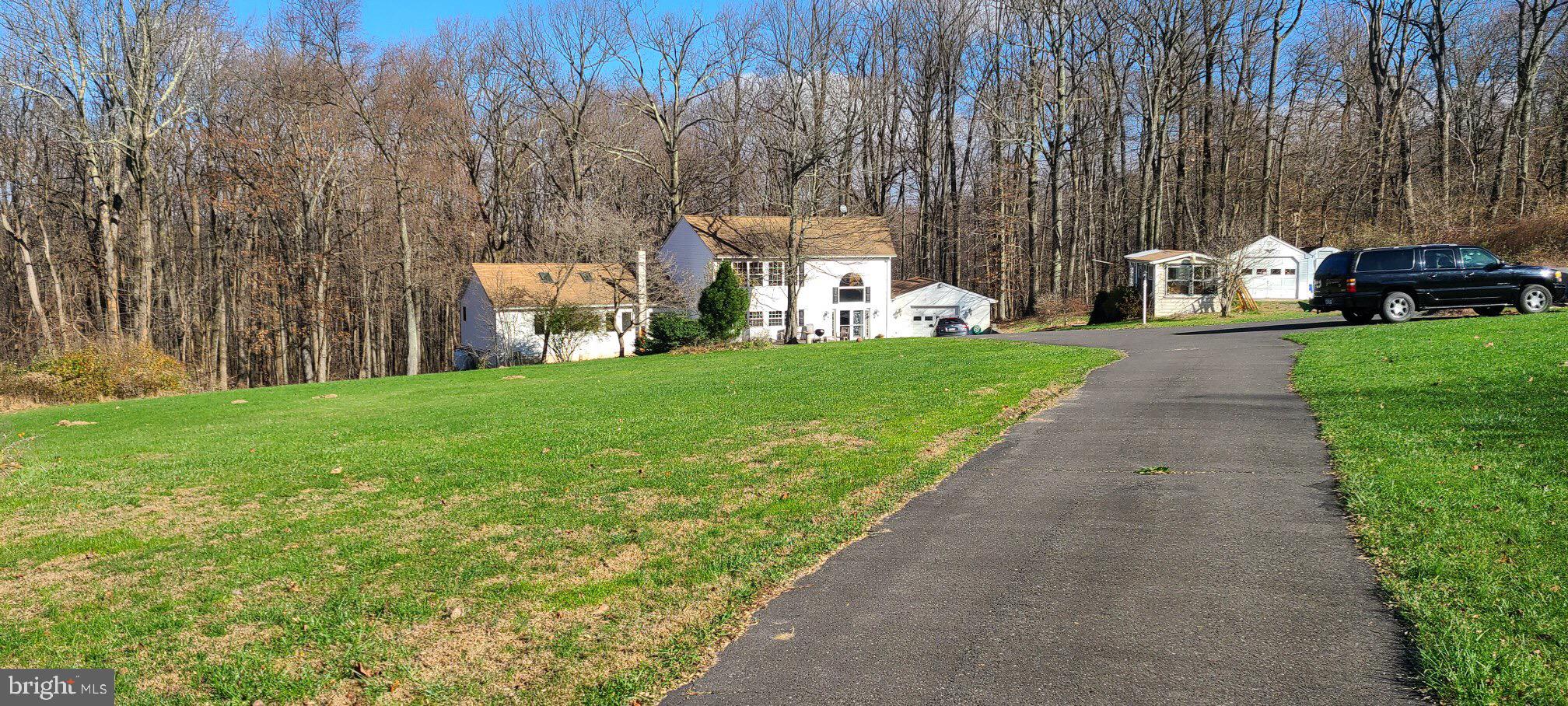 39 Old Company Road Barto, PA 19504 - Photo 3 of 48 Gallery Image 3