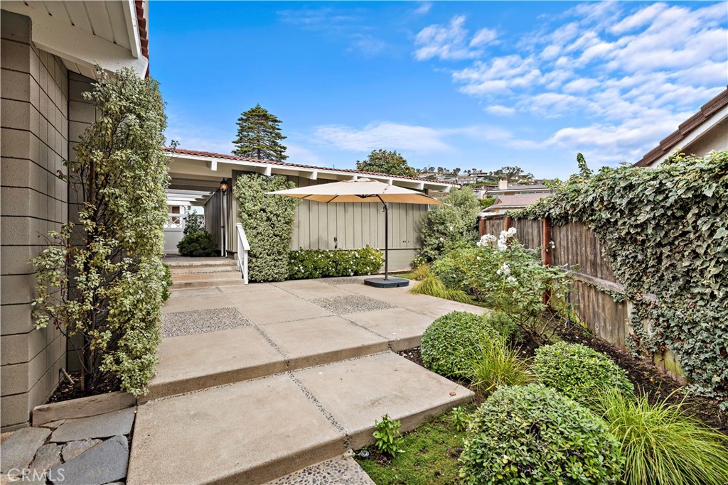 707 Emerald Bay Laguna Beach, CA 92651 - Photo 14 of 50 front view of a house