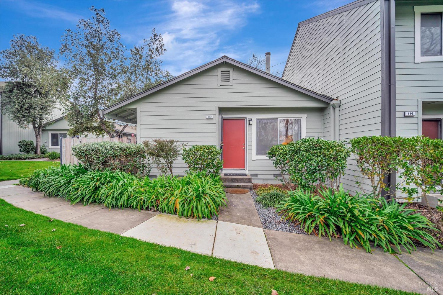 382 Harvest Lane, Santa Rosa, CA 95401 Compass