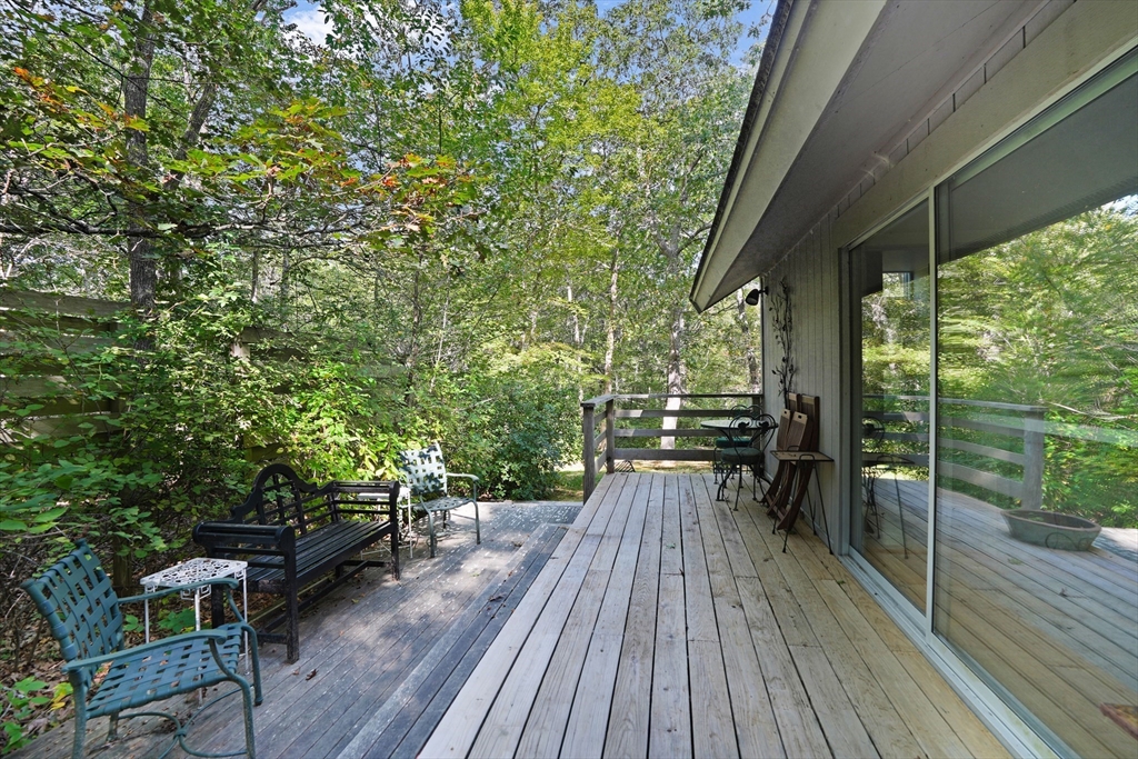 21-25 Fulling Mill Road Chilmark, MA 02535 - Photo 32 of 42 Gallery Image 32