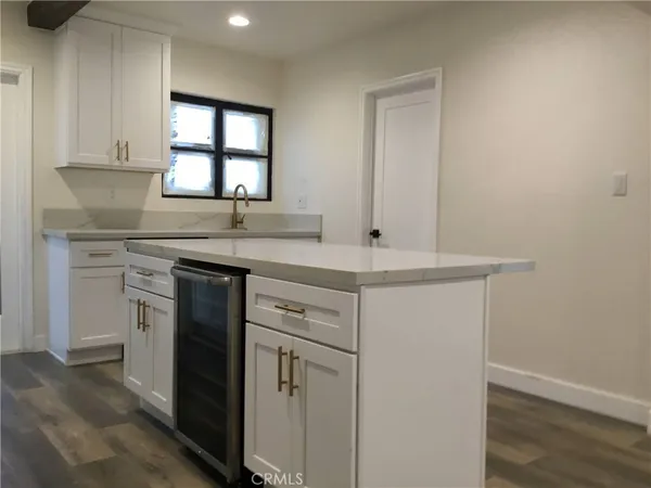 $4,000 | 1574 North Orange Grove Avenue, Pomona, CA 91767