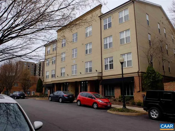 $2,520 | 775 Walker Square, Unit 3C, Charlottesville, VA 22903