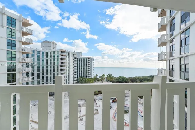 $6,200 | 1121 Crandon Boulevard, Unit D806, Key Biscayne, FL 33149
