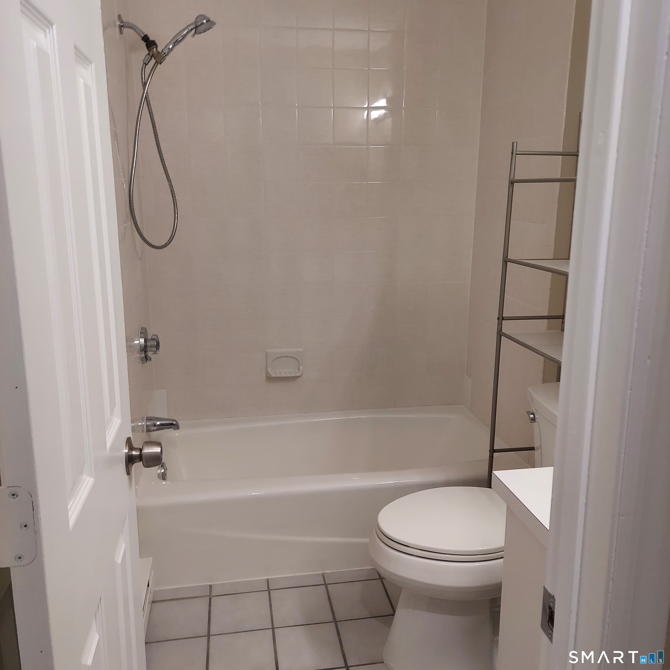 925 Oronoke Road, Unit 100B Waterbury, CT 06708 - Photo 5 of 10