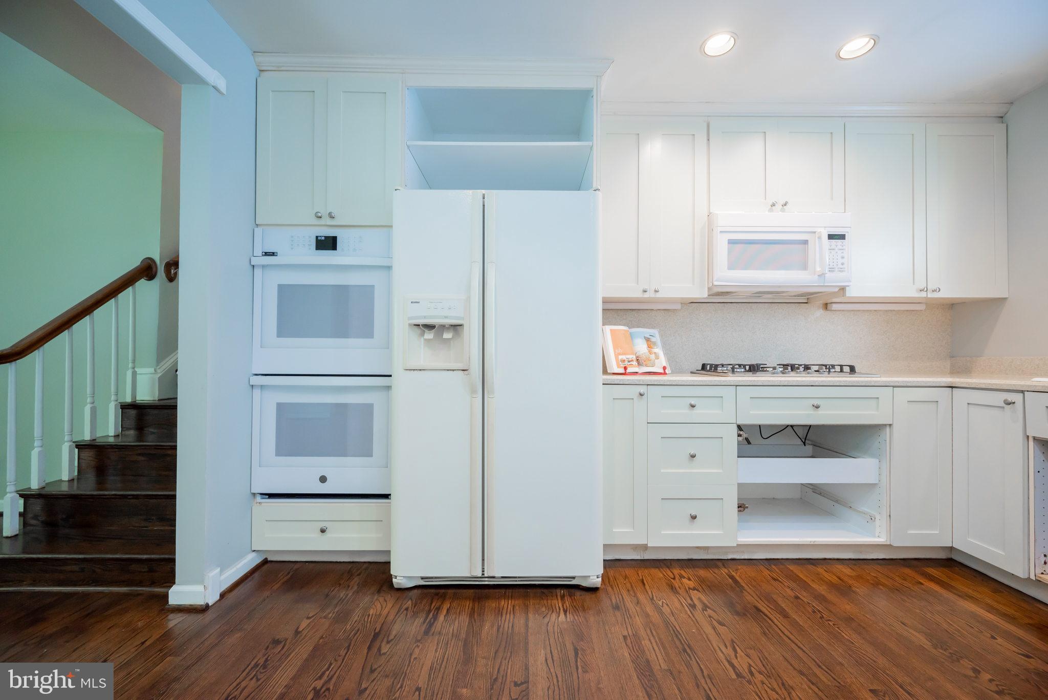 2707 Tonbridge Drive Wilmington, DE 19810 - Photo 19 of 34 New Wall Oven, Stove Top,Dishwasher,&Sink