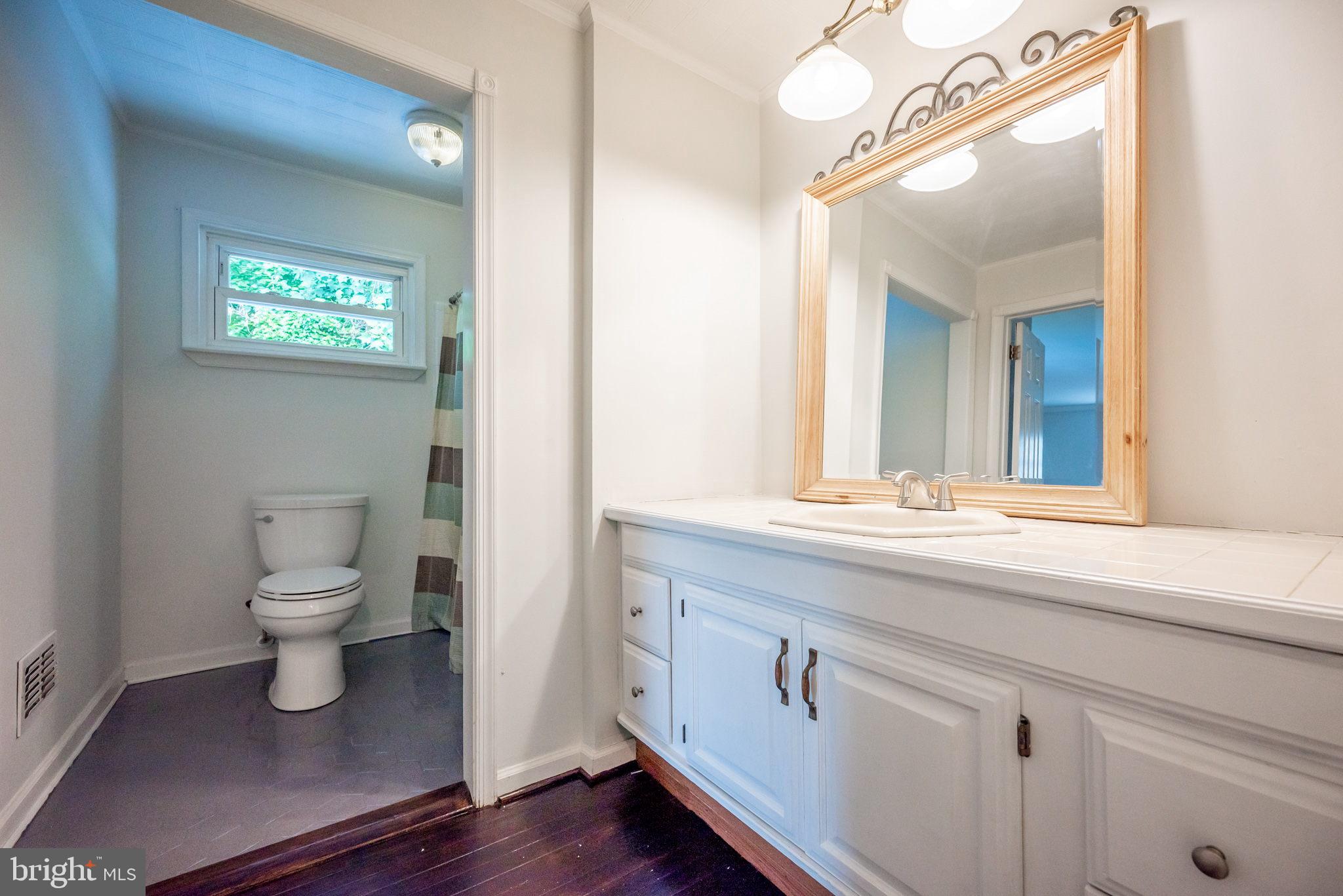2707 Tonbridge Drive Wilmington, DE 19810 - Photo 28 of 34 New Toilet And Glazed Floor