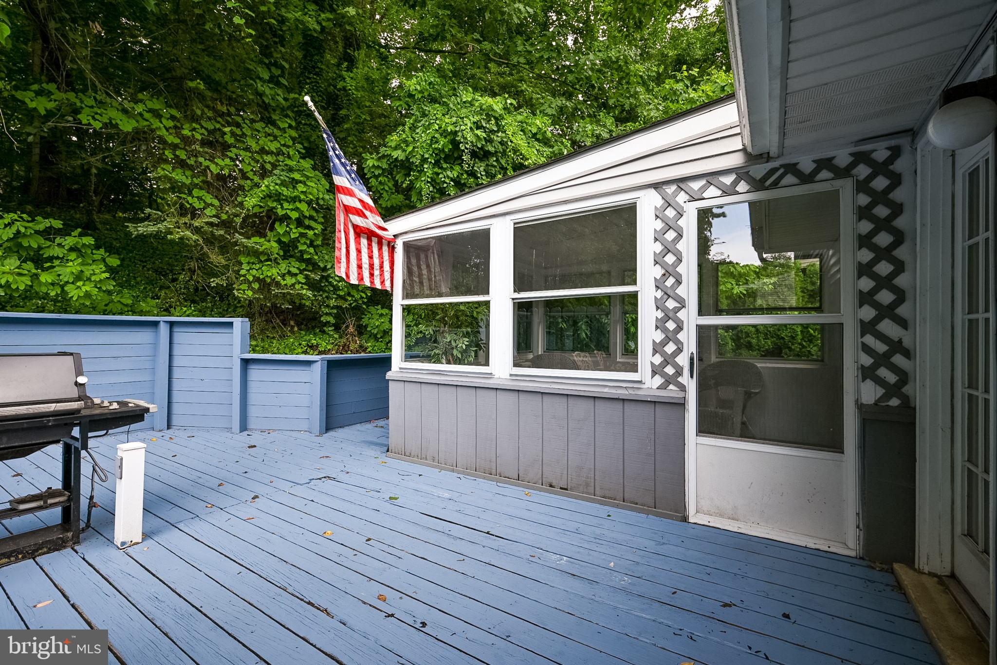 2707 Tonbridge Drive Wilmington, DE 19810 - Photo 32 of 34 Deck Has Access To Sunrrom And Kitchen