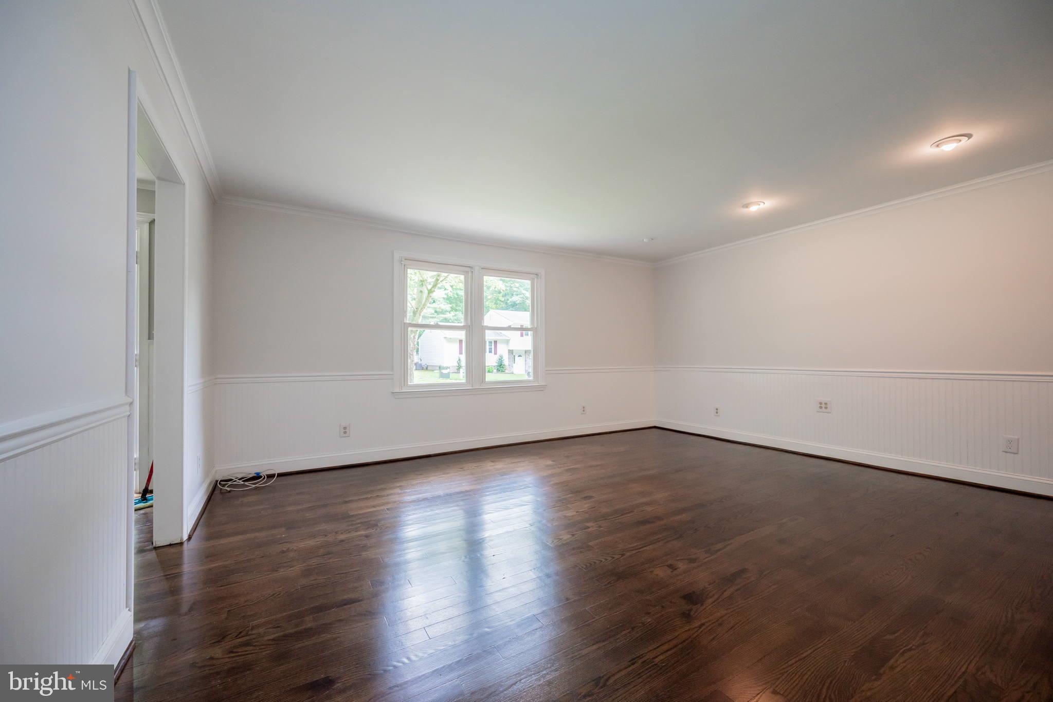 2707 Tonbridge Drive Wilmington, DE 19810 - Photo 6 of 34 Great Room With Freshly Refinished Hardwoods