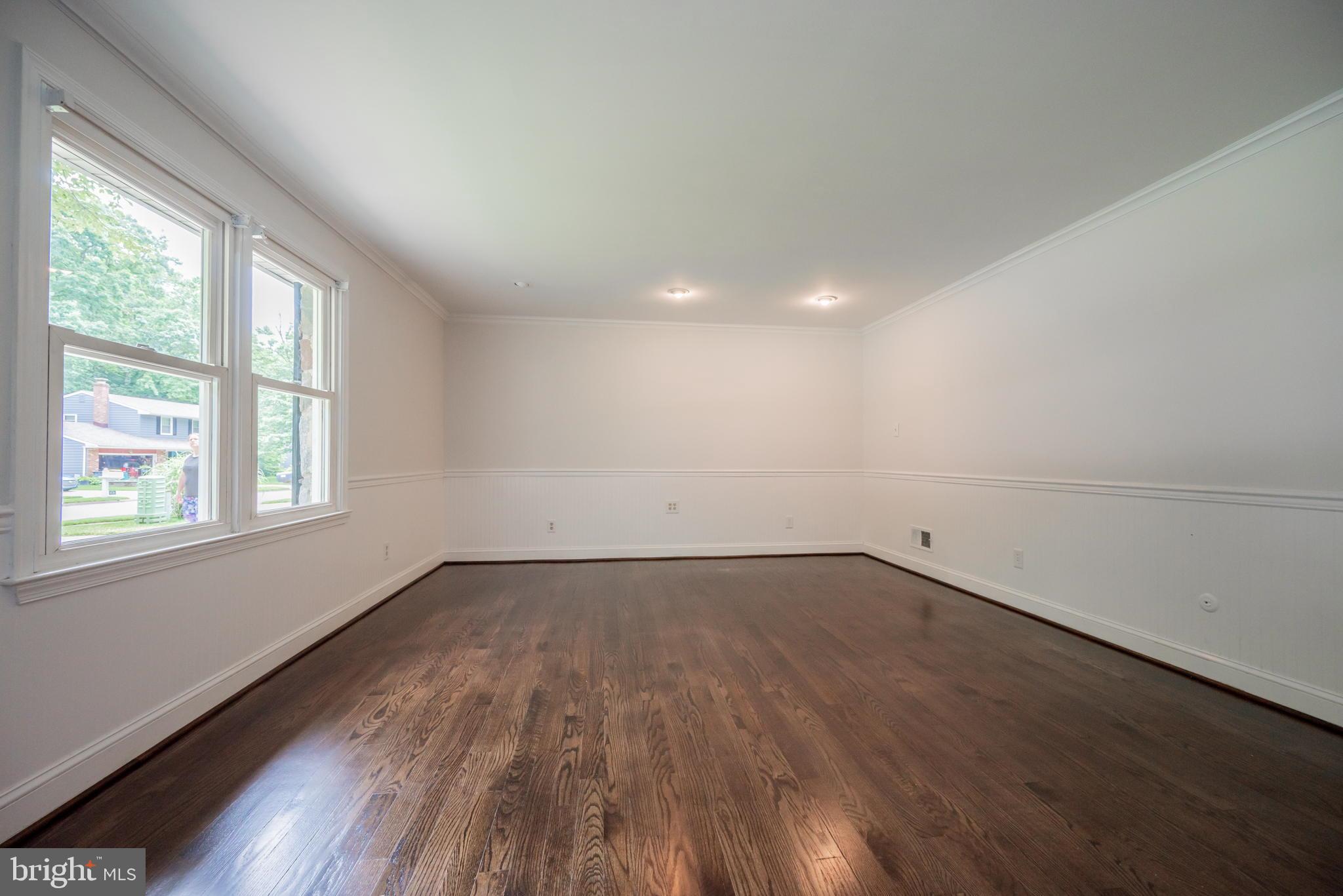 2707 Tonbridge Drive Wilmington, DE 19810 - Photo 7 of 34 Great Room With Recessed Lighting