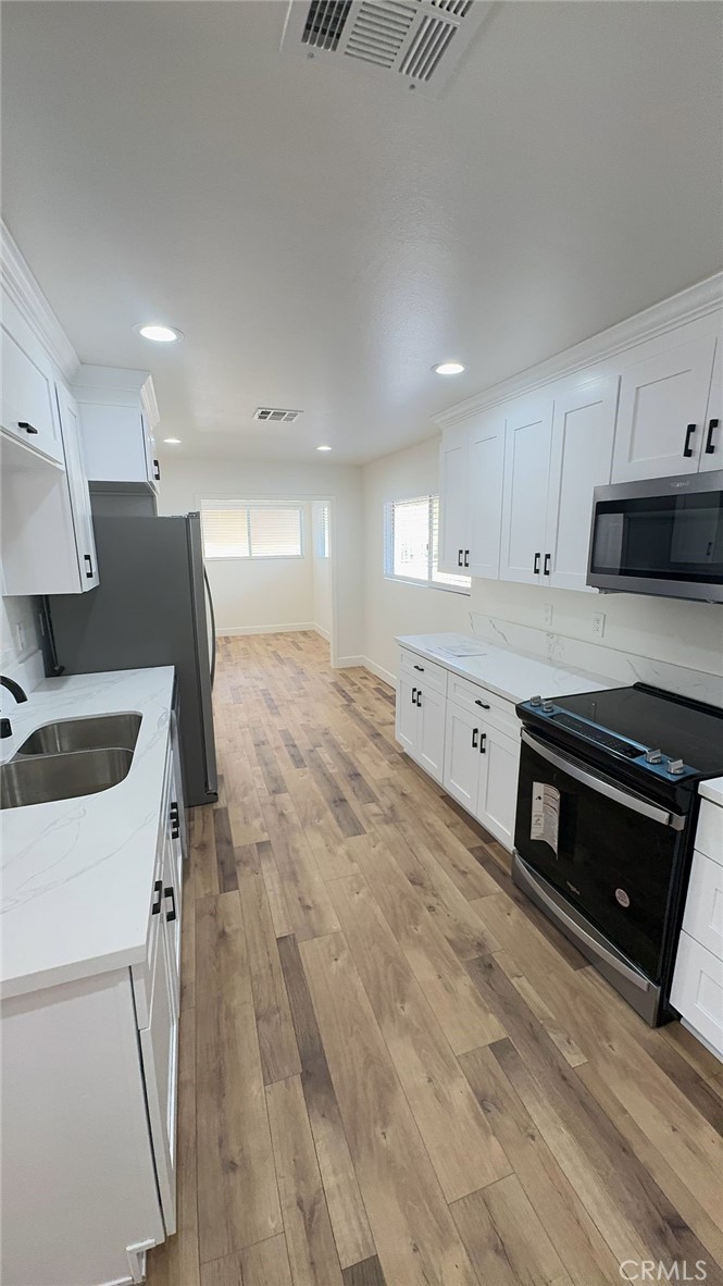 30085 Big Range Road Canyon Lake, CA 92587 - Photo 12 of 33